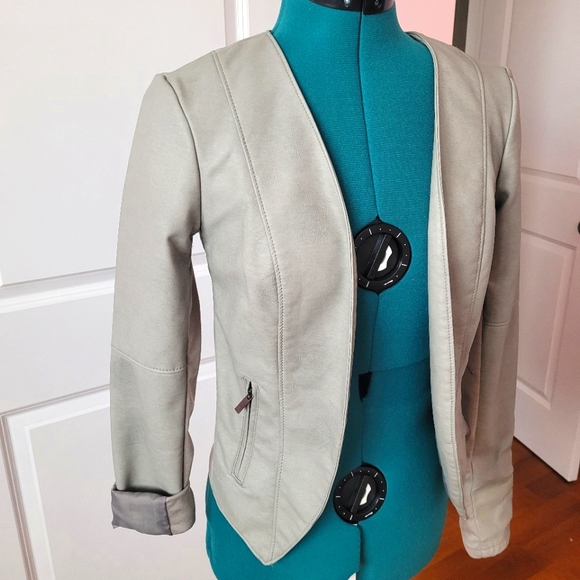 Dynamite blazer never worn! - Picture 2 of 7